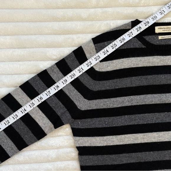 Valerie Stevens Cashmere Sweater Black and Gray Striped Crewneck Size Medium - Picture 8 of 8